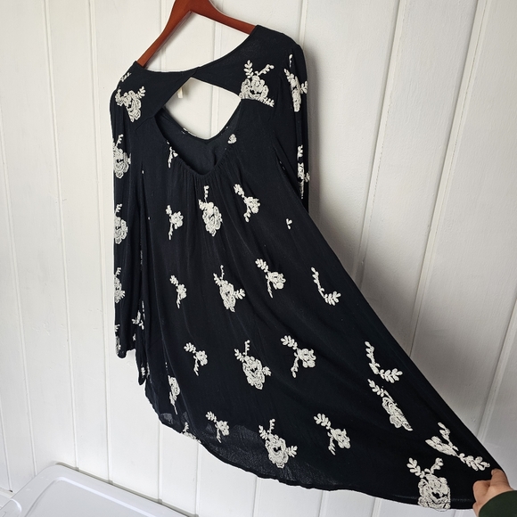 Free People Embroidered Floral Austin Black White Mini Dress Small - Picture 8 of 15